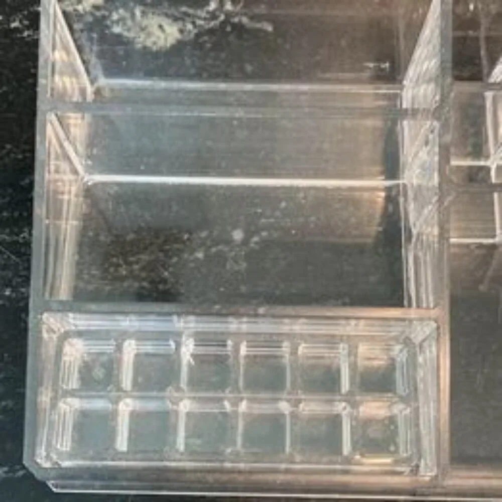 Acrylic Make-up Holder‎